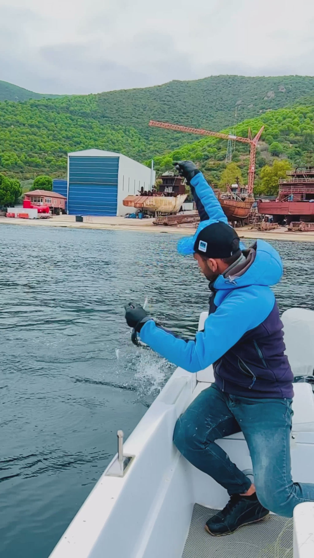 Lüfer avı için uzun olta rapala arkası takımı